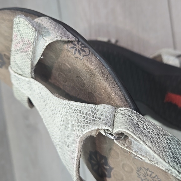 Orthoheel By Vionic Women Molly Leather Textured Sandals Slide Shoes Sz 8 - Picture 11 of 12